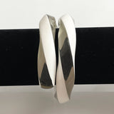 Clear & White Lucite Twist Bangle Bracelet Vintage