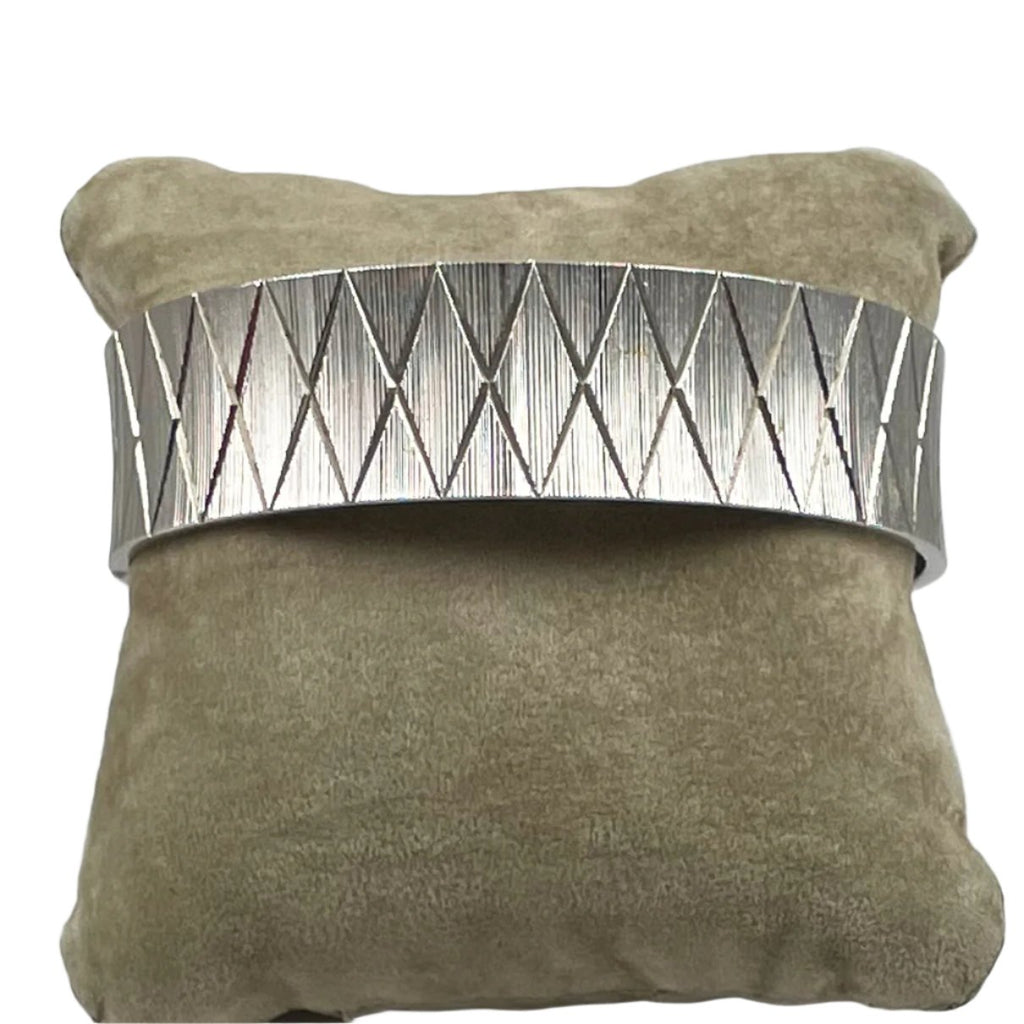 Monet silver bangle bracelet deals