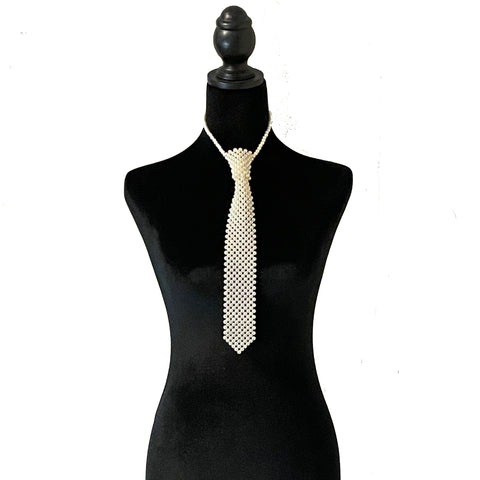 White Pearl Beaded Tie Necklace Vintage