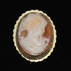 Shell Cameo Brooch Vintage