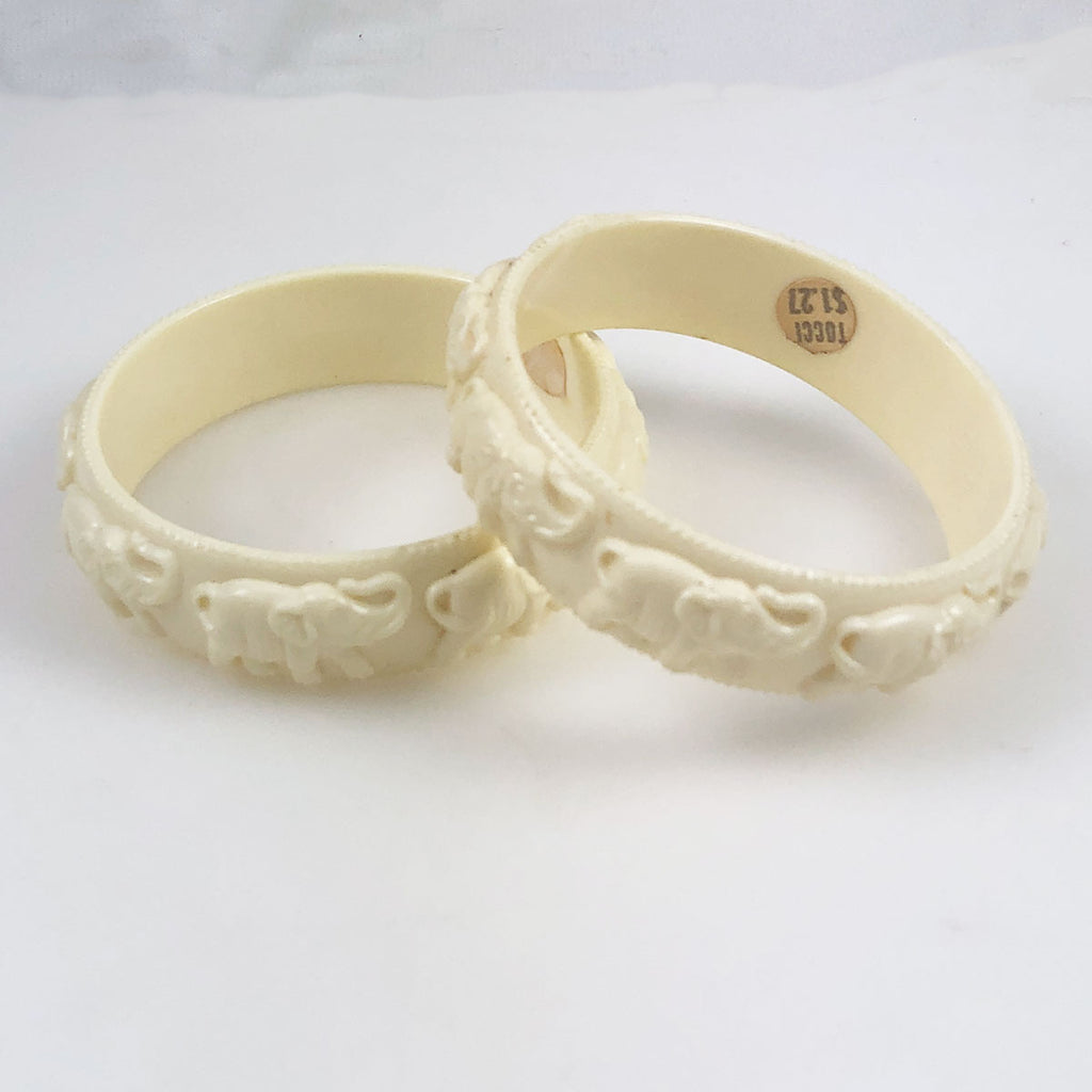 Plastic Elephant Bangle Bracelet Vintage