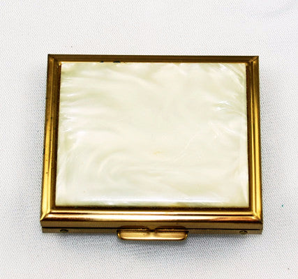 Flair Fifth Avenue Lucite Powder Compact