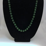 green jade beaded necklace vintage