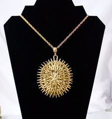 Hollycraft Gold Starburst Pendant Necklace Vintage