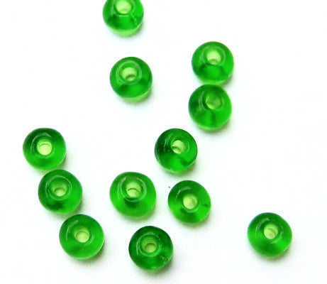 Kelly Green Rocailles Seed Beads 4mm - 6/0