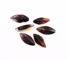 Violet Oyster Shell 4 Sided Beads 44 x 18mm (5)