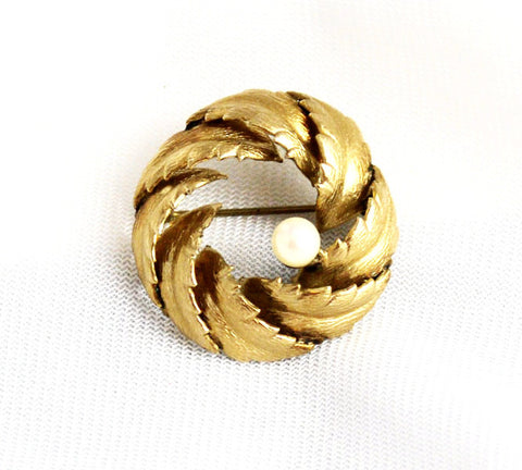 Winard Gold Filled & Pearl Wreath Pin
